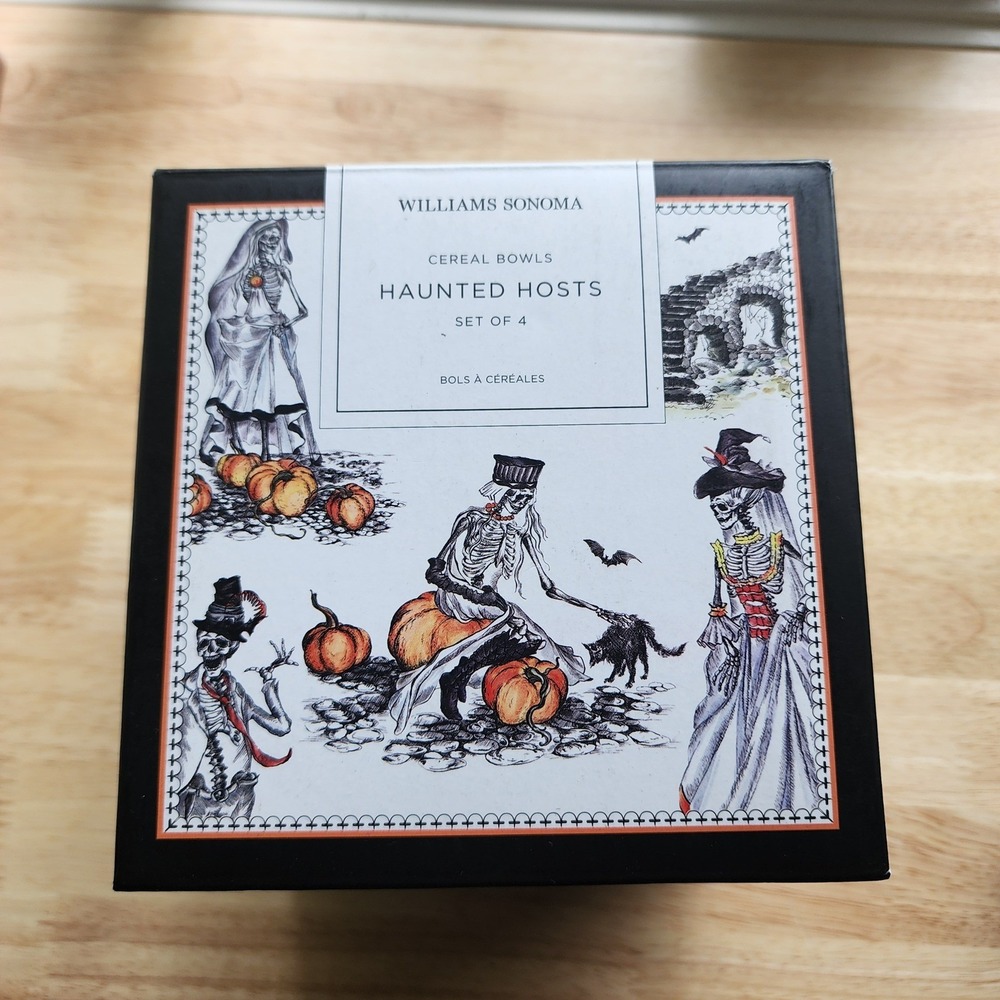 Williams Sonoma Haunted Hosts Halloween Cereal Bowls Set of 4 Skeletons Pumpkins